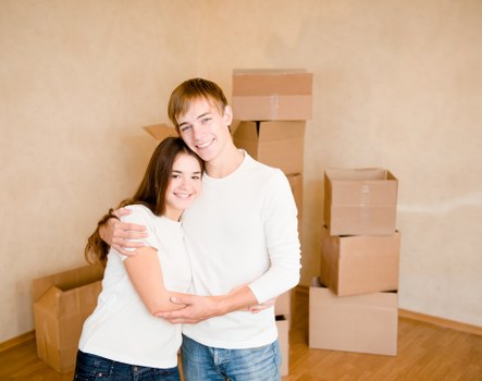 Residential move support in a high-rise Canary Wharf property